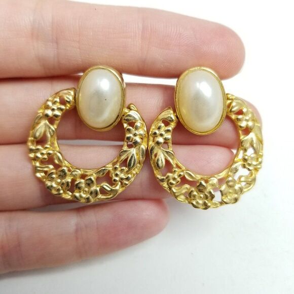 Vintage Gold Tone and Faux Pearl Door Knocker Style Stud Earrings, Retro 80s - Picture 1 of 6
